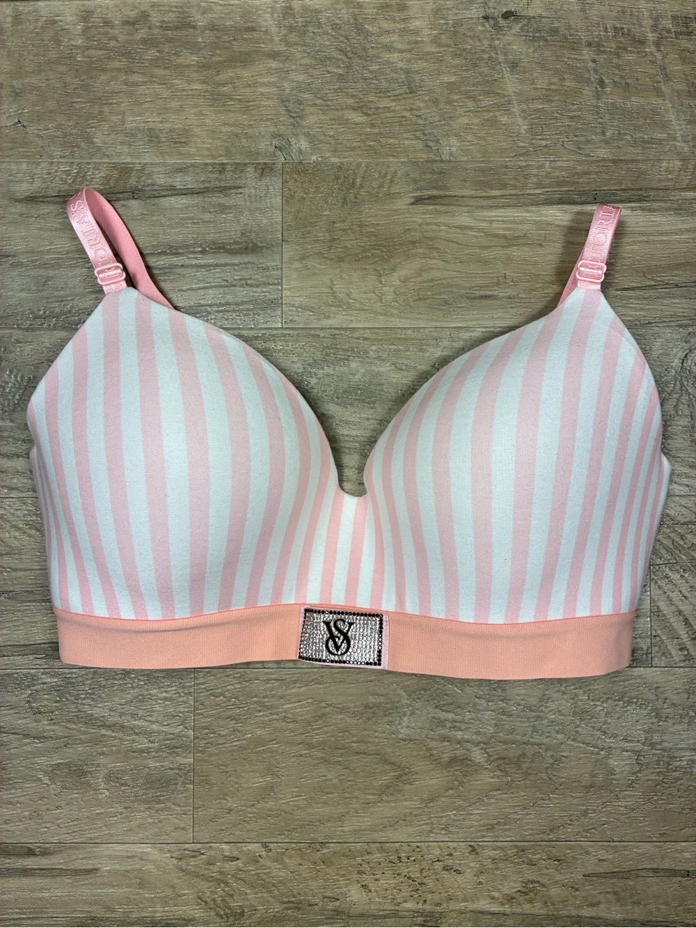 Victoria Secret T Shirt Lightly Lined Wireless Bra Stripe Rhinestone